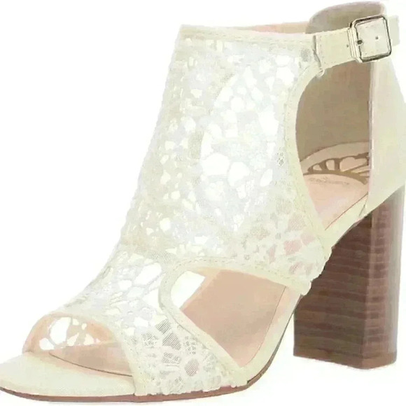 Fergalicious Maddox 3 Peep Toe Block Heels Maddox 3 Cream SIZE 6 (BRAND NEW) - Picture 3 of 16